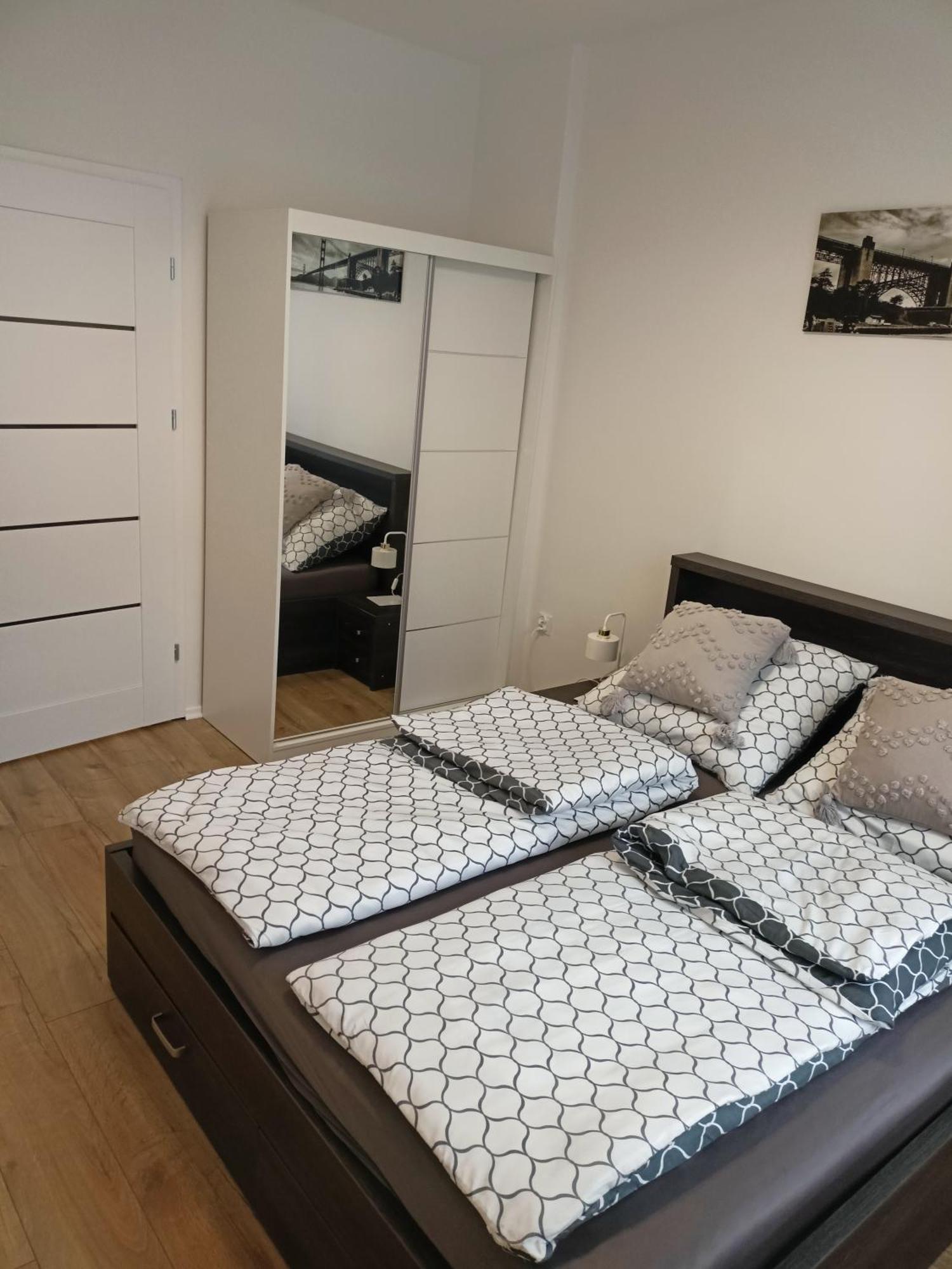 Apartament Slowackiego 41 Jelenia Góra Exteriör bild